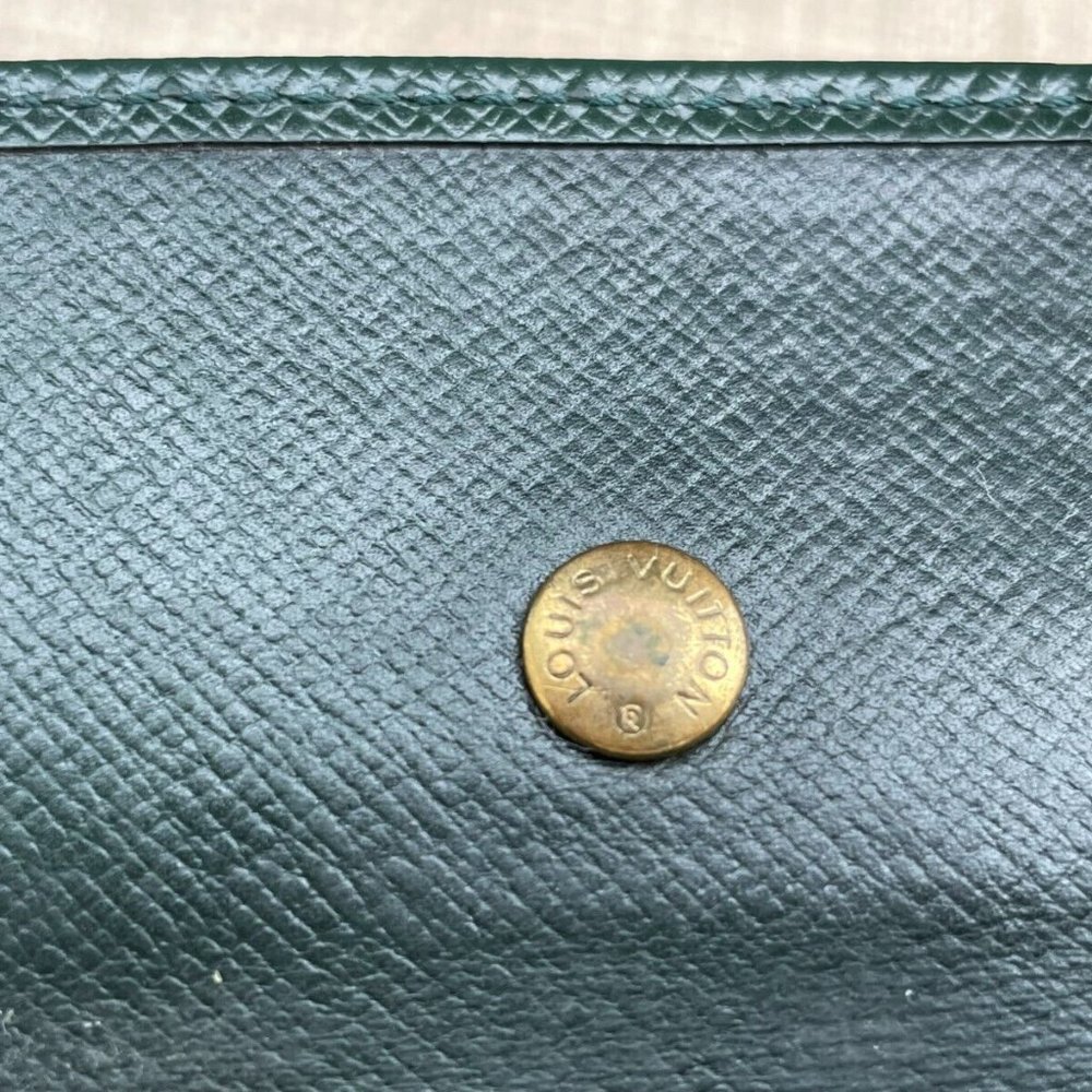 Louis Vuitton Keys Holder Green Taiga Multicles 4 Ring Key Case Leather Spain - Picture 11 of 13